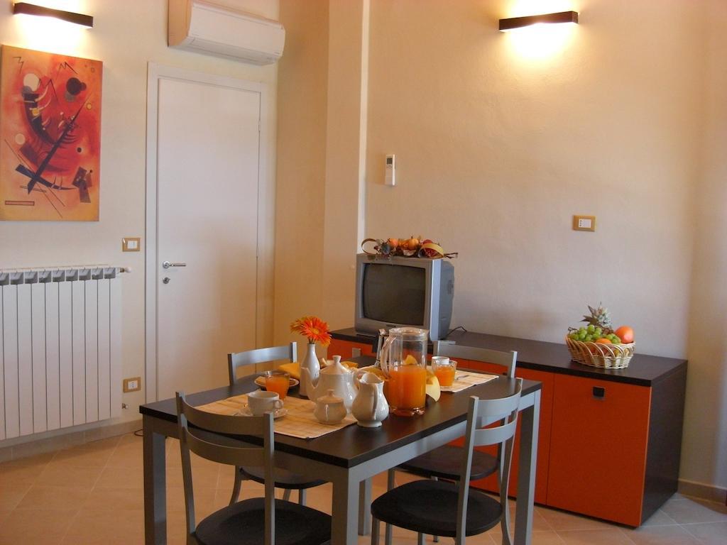 Les Bijoux Apartments Pietra Ligure Zimmer foto